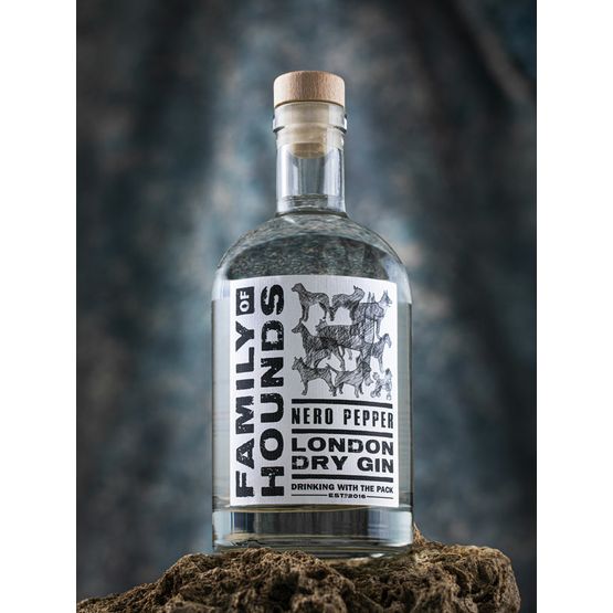Family of Hounds Nero Pepper London Dry Gin (70cl) 42%