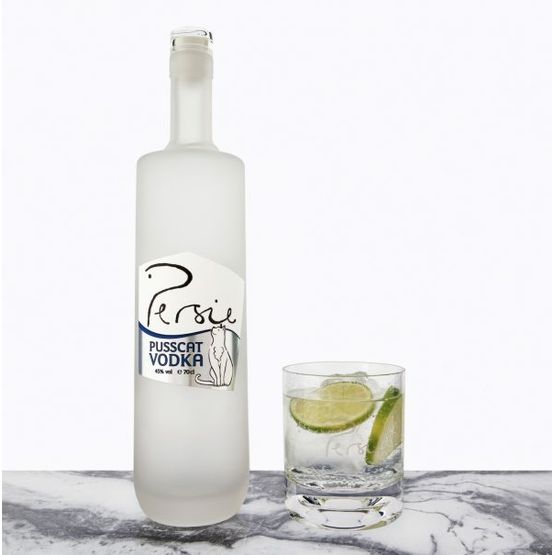 Persie Pusscat Vodka 70cl (45% ABV)